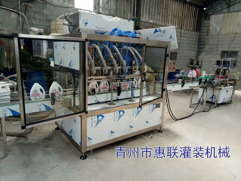 玻璃水灌裝機(jī) 玻璃水灌裝機(jī)