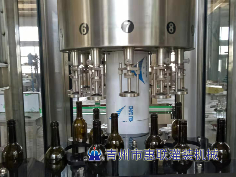 白酒定量式灌裝機 白酒定量式灌裝機