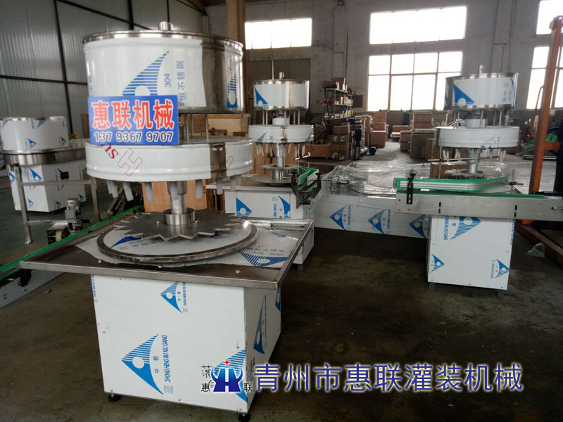 白酒灌裝機設(shè)備 白酒灌裝機設(shè)備