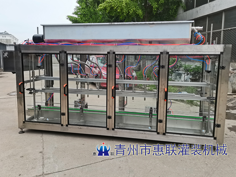 國內(nèi)白酒廠用什么灌裝機？